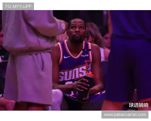 杜兰特在关键时刻冷静应对 逐渐展现比赛经验与成熟心态