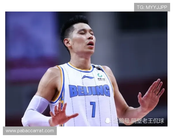 金球奖得主遭遇冷遇整场仅出场五分钟引发球迷热议